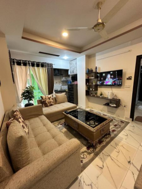 Emporium executive 2Bed in E11 2 Family Apt
